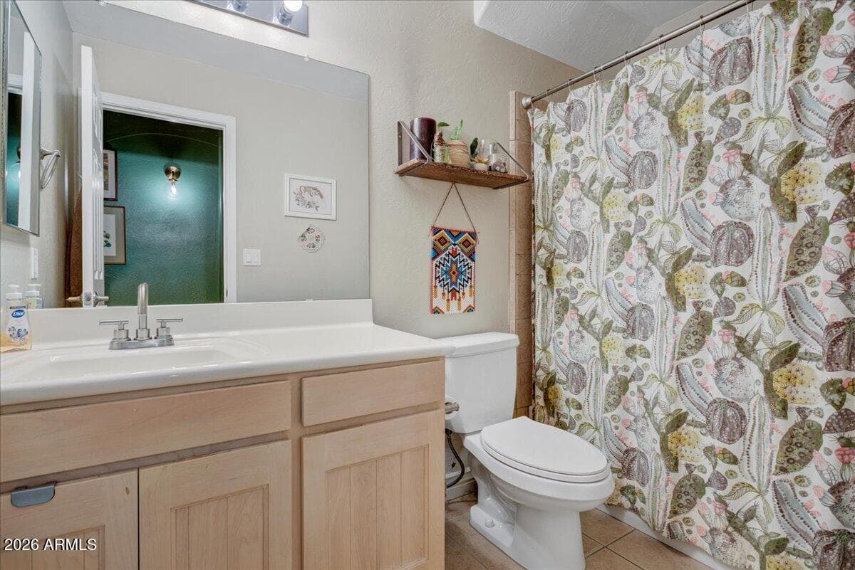 5721 W MARIPOSA GRANDE Lane, Glendale, AZ 85310 — photo 12 of 20
