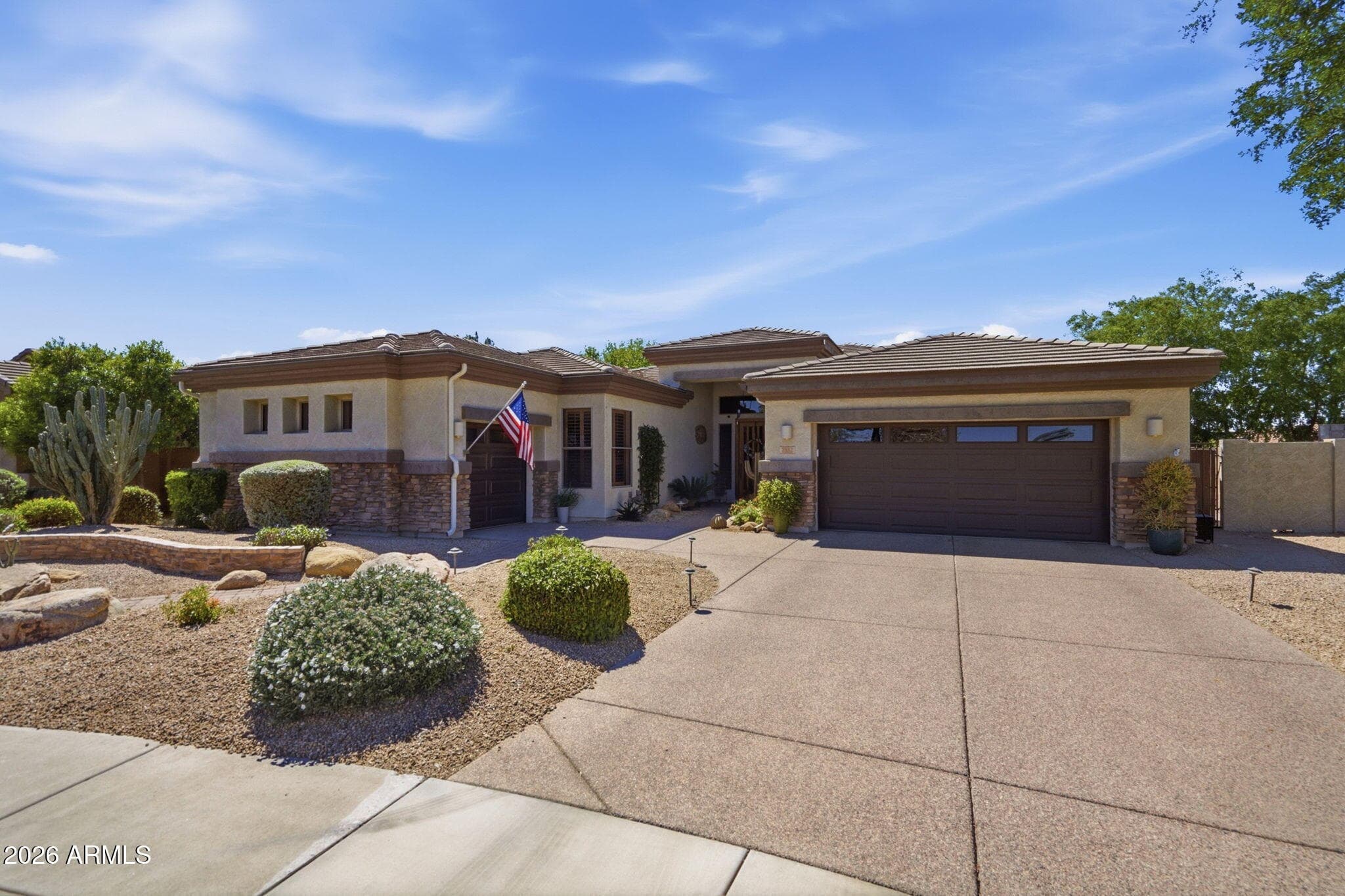 2552 S JACOB Street, Gilbert, AZ 85295 — photo 3 of 57