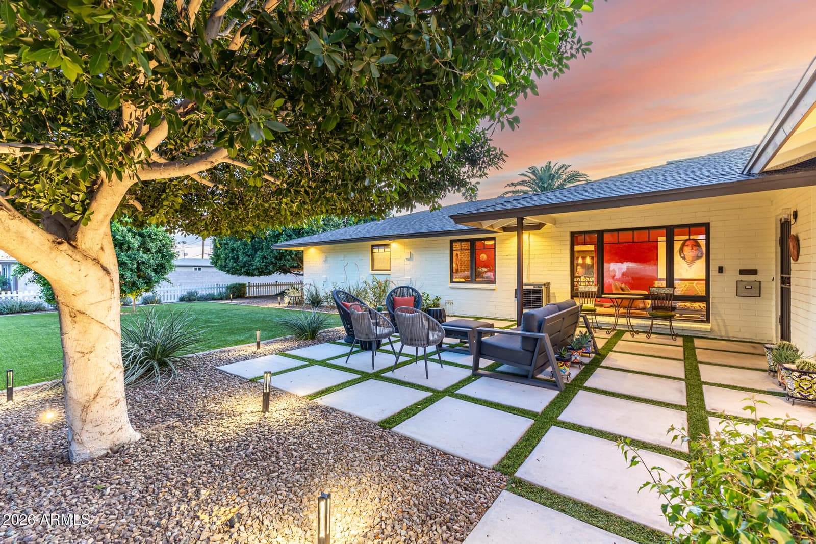 2602 N 20TH Avenue, Phoenix, AZ 85009 — photo 5 of 60