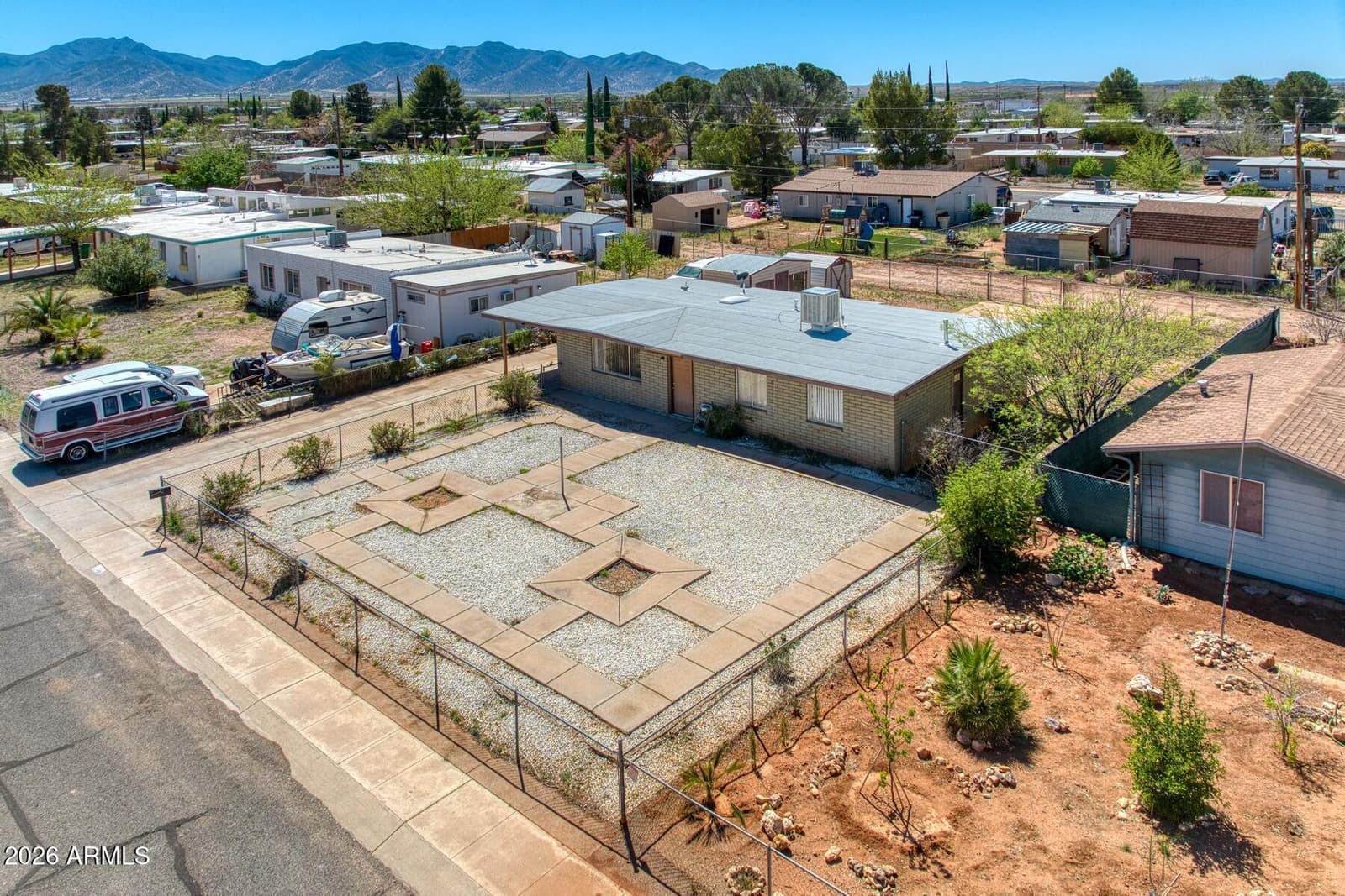211 Dragoon Street, Huachuca City, AZ 85616 — photo 5 of 33