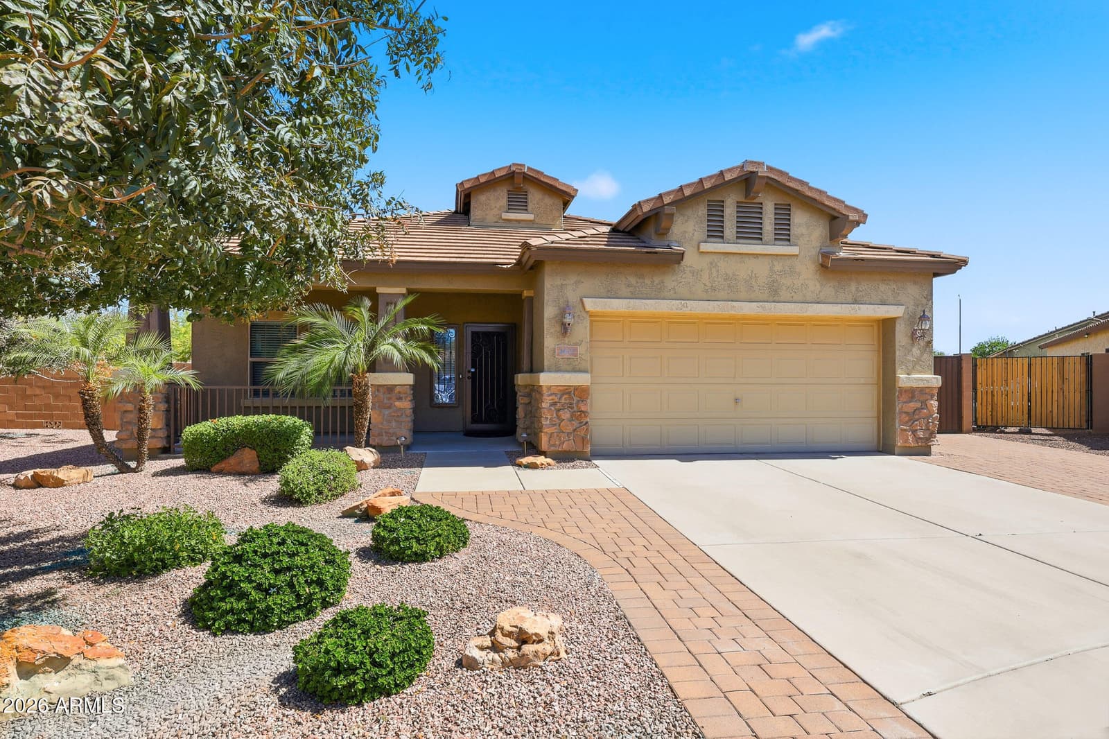 4607 S HASSETT Circle, Mesa, AZ 85212 — photo 4 of 42