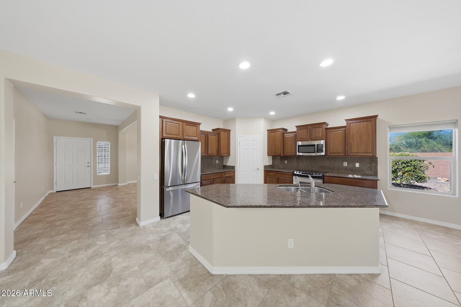 4607 S HASSETT Circle, Mesa, AZ 85212 — photo 12 of 42