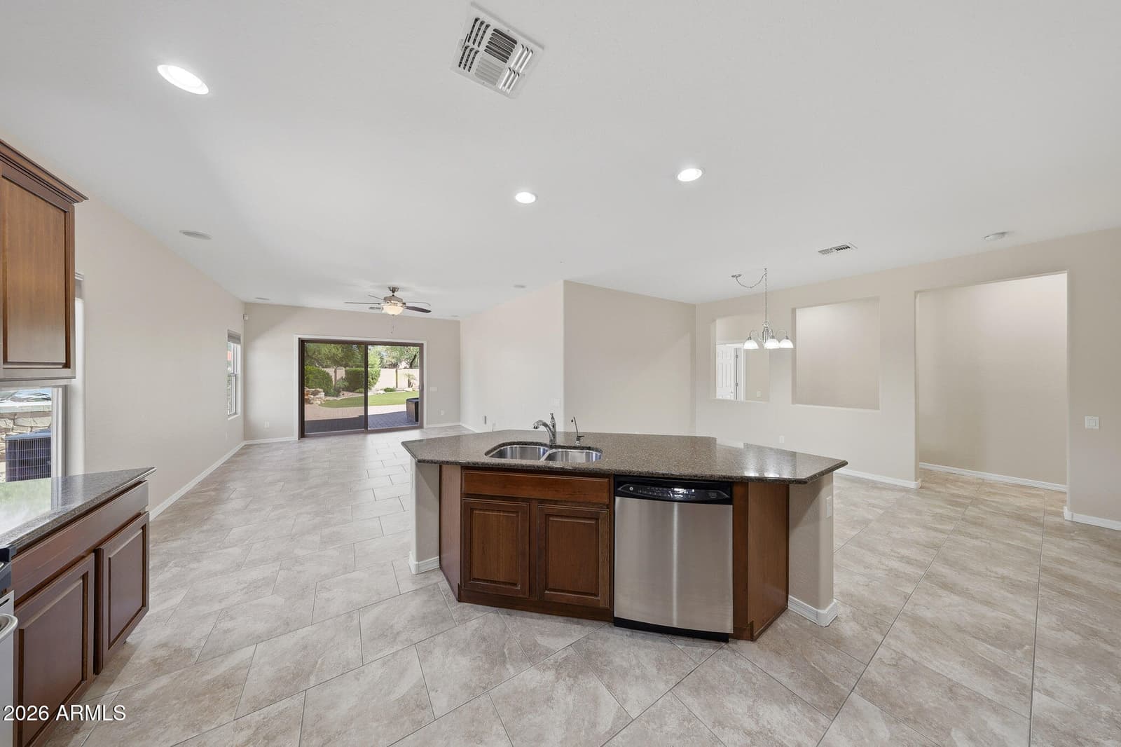 4607 S HASSETT Circle, Mesa, AZ 85212 — photo 10 of 42