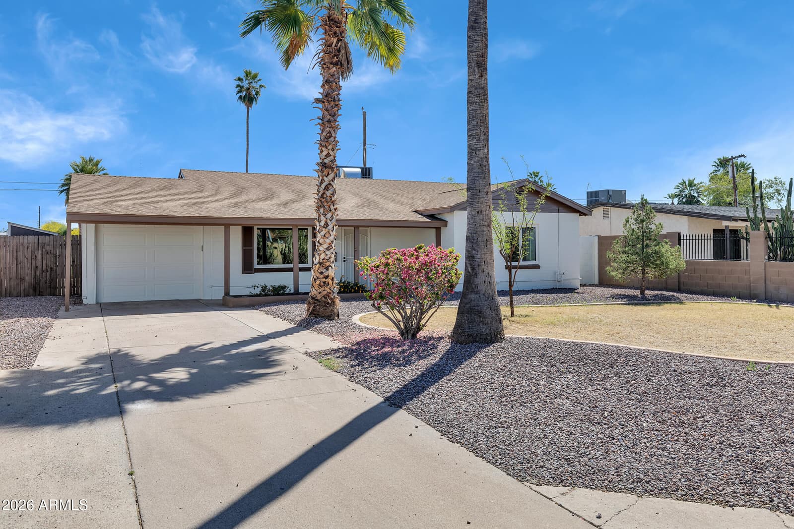 4311 N 11TH Place, Phoenix, AZ 85014 — photo 3 of 24