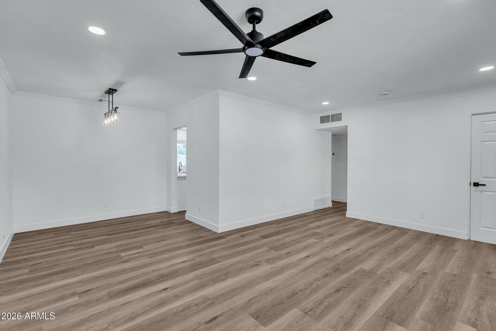 4311 N 11TH Place, Phoenix, AZ 85014 — photo 11 of 24