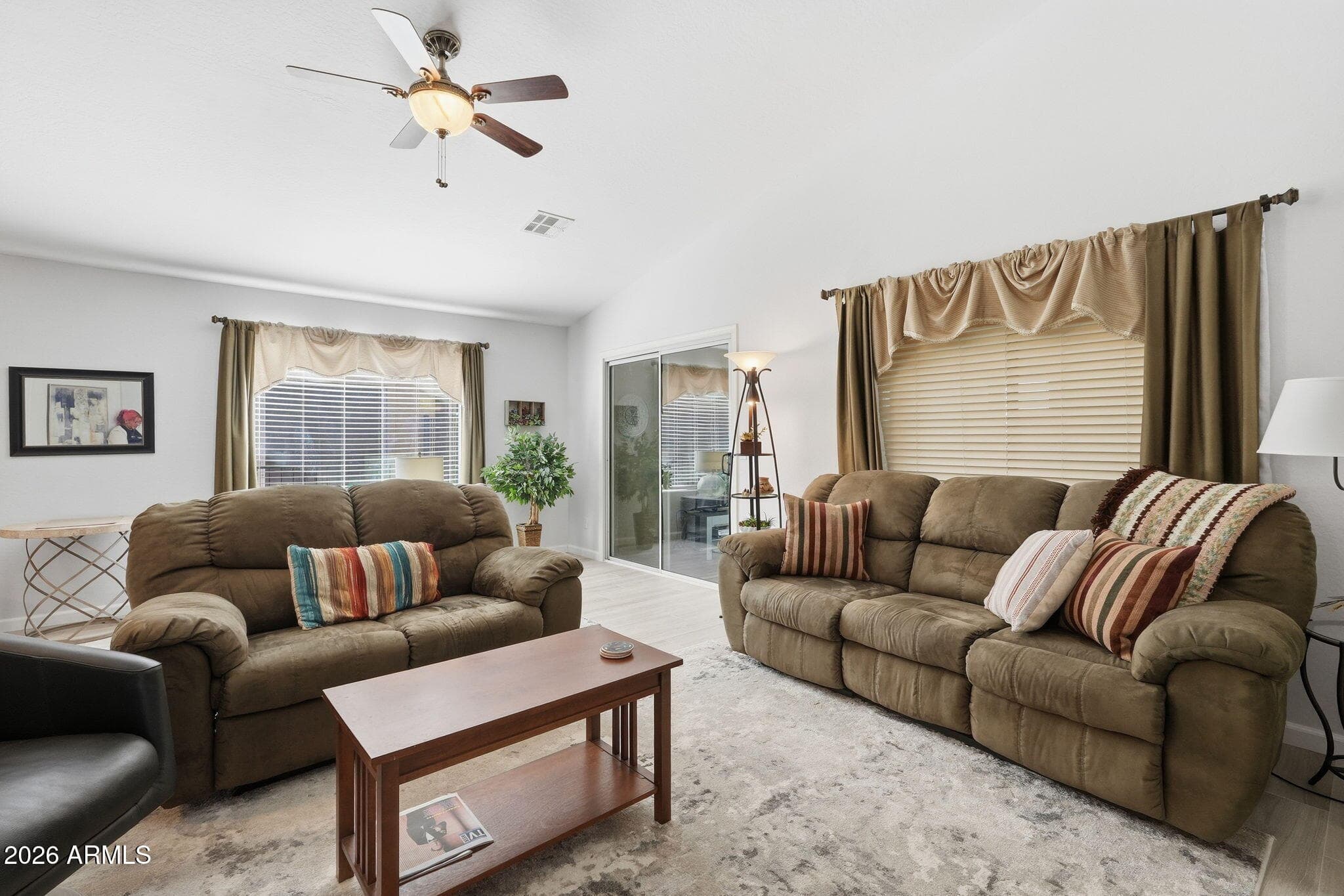 2386 E ANTIGUA Drive, Casa Grande, AZ 85194 — photo 5 of 34