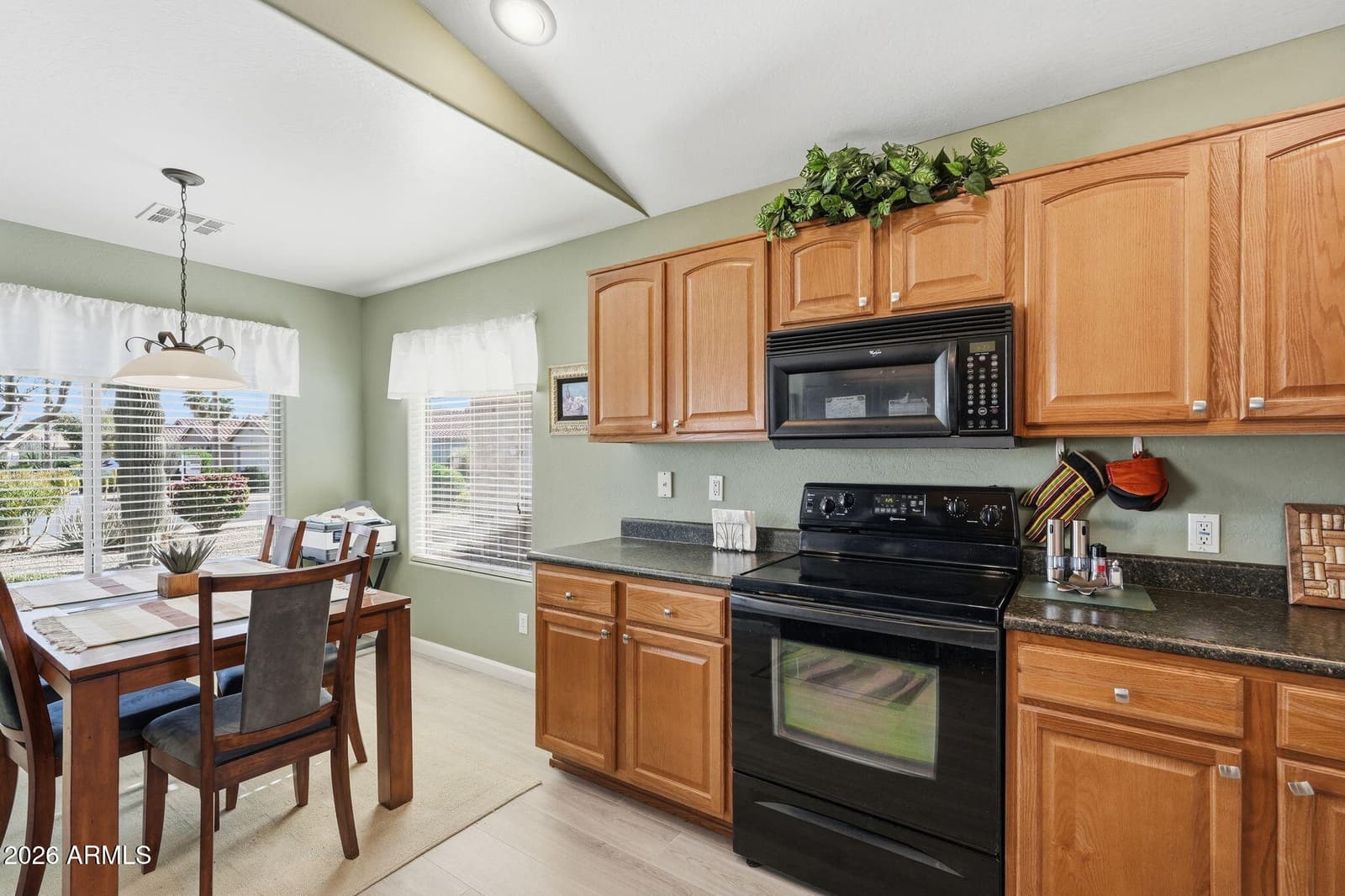 2386 E ANTIGUA Drive, Casa Grande, AZ 85194 — photo 13 of 34