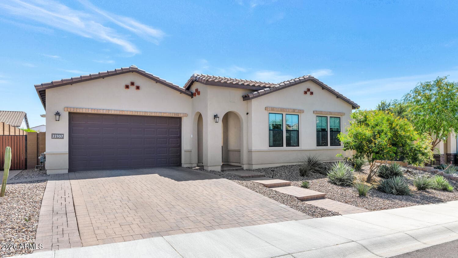 22107 N 59TH Place, Phoenix, AZ 85054 — photo 1 of 42