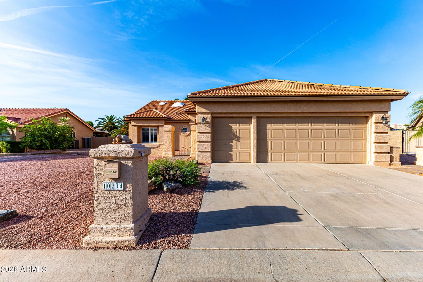 10234 E CEDAR WAXWING Drive, Sun Lakes, AZ 85248 — photo 1 of 52