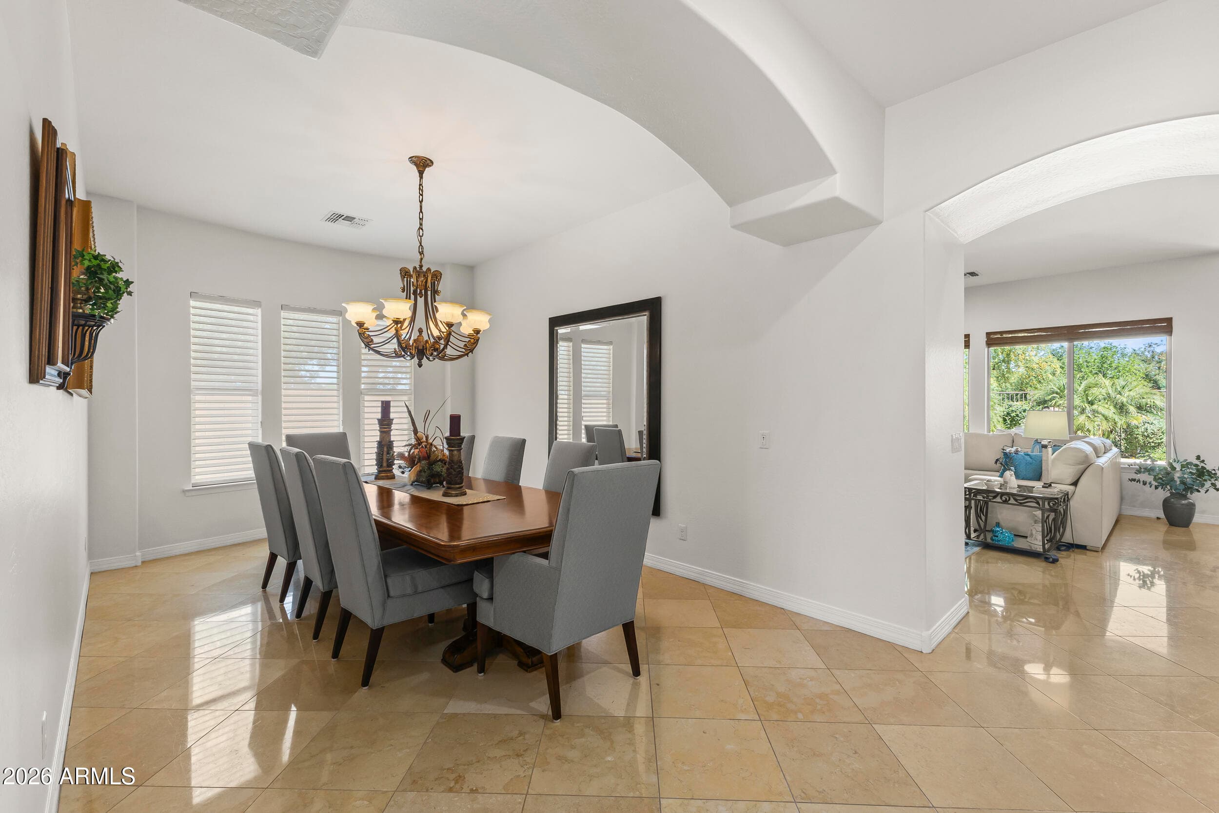 3664 E HORSESHOE Drive, Chandler, AZ 85249 — photo 5 of 31