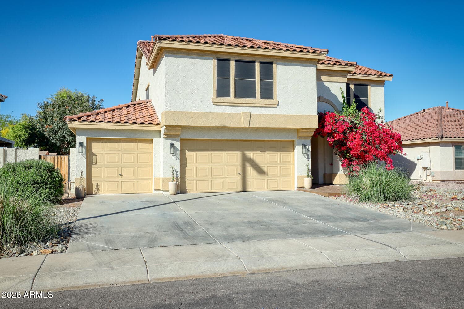 3940 S MOCCASIN Trail, Gilbert, AZ 85297 — photo 3 of 45