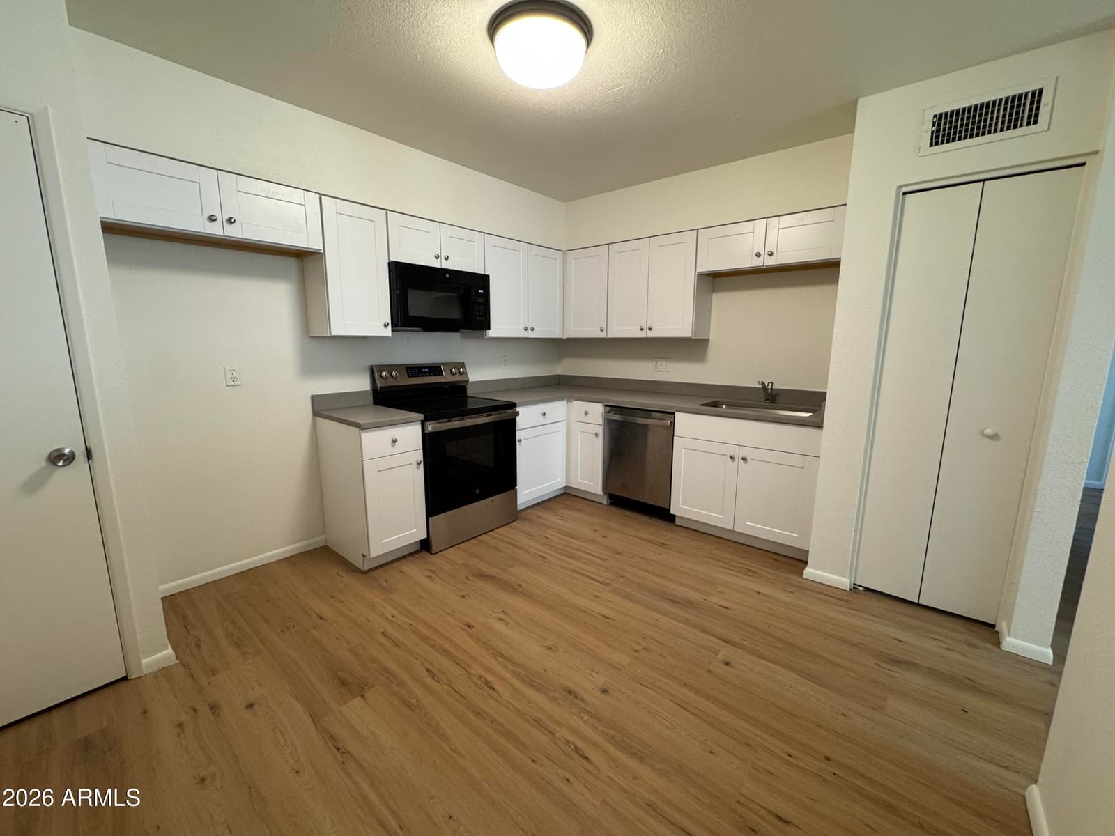 720 S DOBSON Road 70, Mesa, AZ 85202 — photo 3 of 12