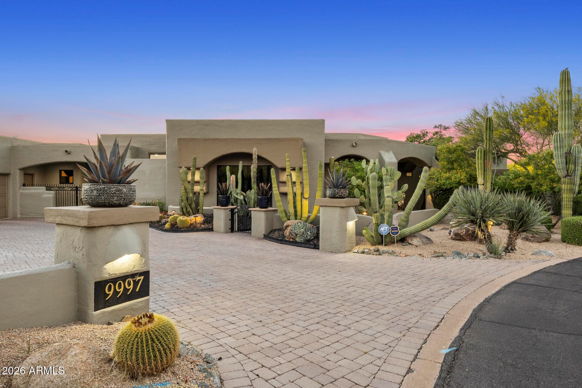 9997 E RISING SUN Court, Scottsdale, AZ 85262 — photo 4 of 127