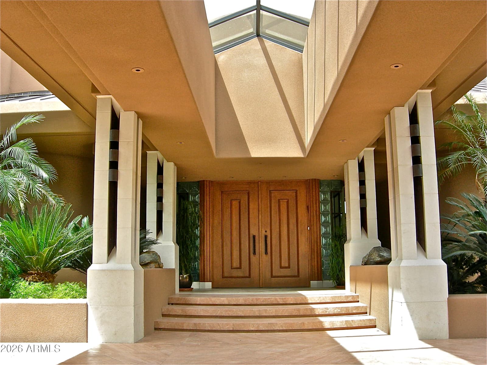 15 Biltmore Estates Drive, Phoenix, AZ 85016 — photo 4 of 40