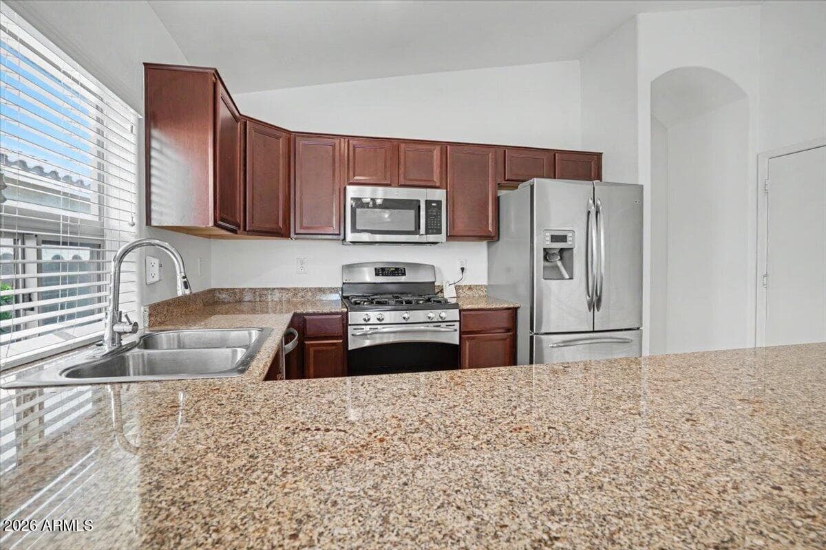 24726 N 29th Place, Phoenix, AZ 85024 — photo 7 of 31