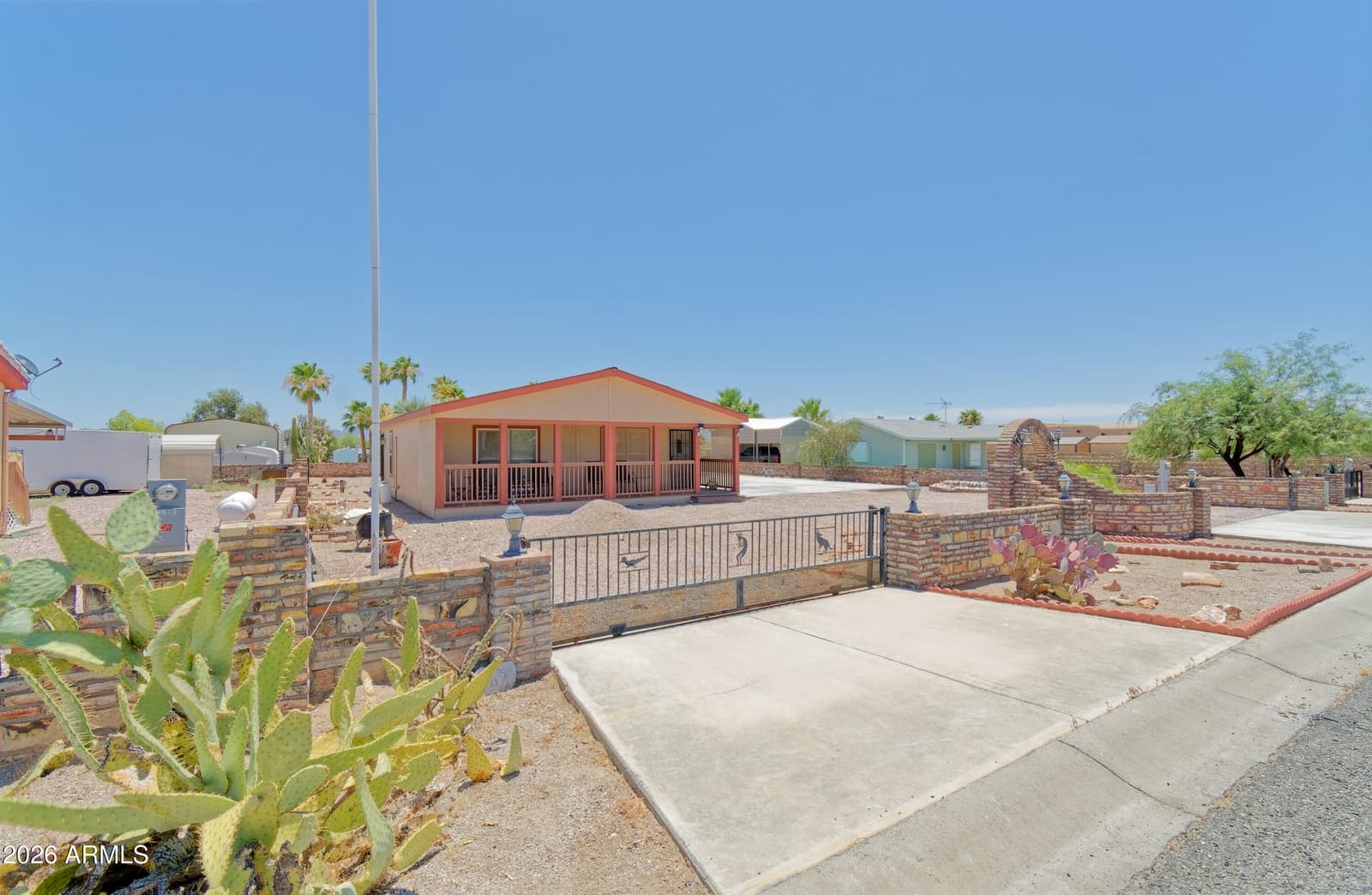 49531 PEARL Avenue, Quartzsite, AZ 85346 — photo 2 of 32