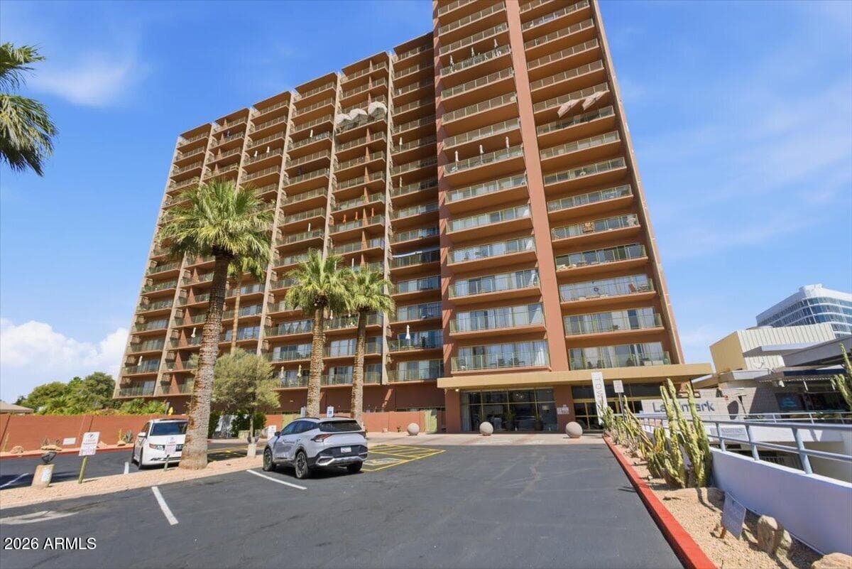 4750 N CENTRAL Avenue B14, Phoenix, AZ 85012 — photo 1 of 56