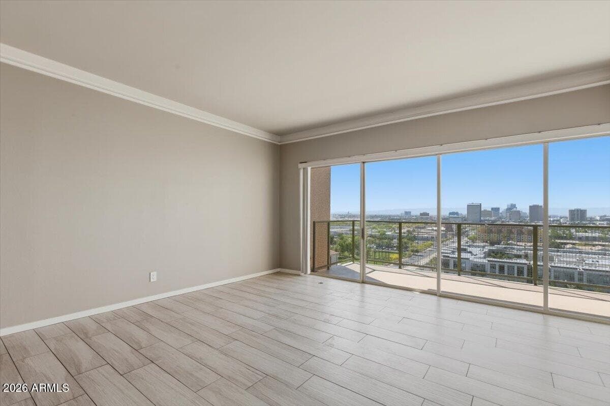 4750 N CENTRAL Avenue B14, Phoenix, AZ 85012 — photo 14 of 56