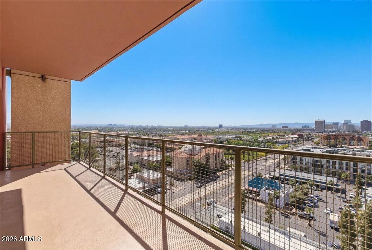 4750 N CENTRAL Avenue B14, Phoenix, AZ 85012 — photo 21 of 56