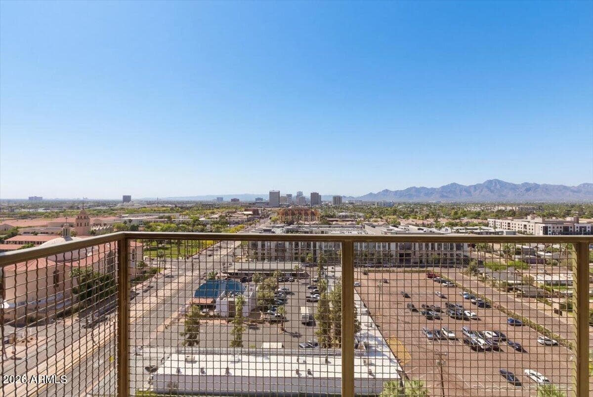 4750 N CENTRAL Avenue B14, Phoenix, AZ 85012 — photo 22 of 56