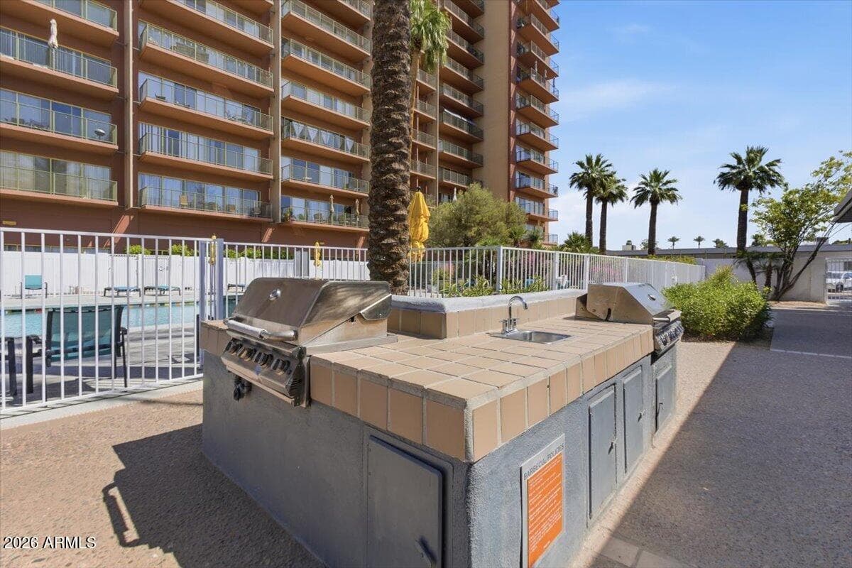 4750 N CENTRAL Avenue B14, Phoenix, AZ 85012 — photo 47 of 56