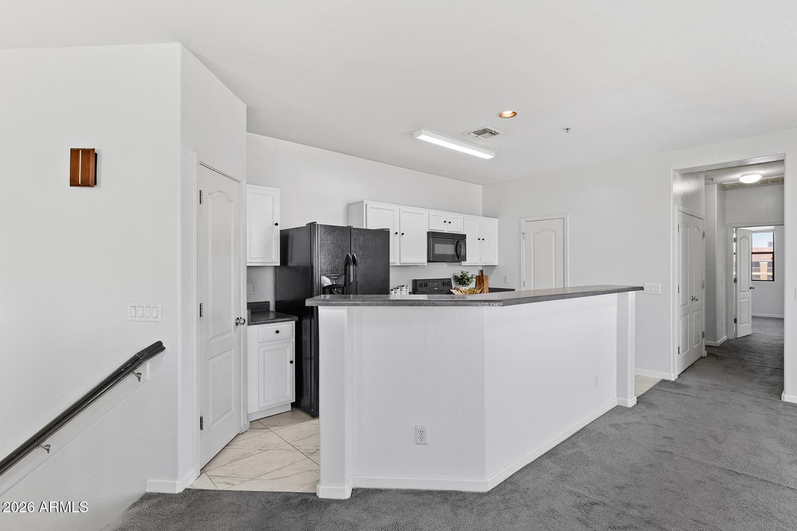 8189 W GROOM CREEK Road, Phoenix, AZ 85043 — photo 14 of 36