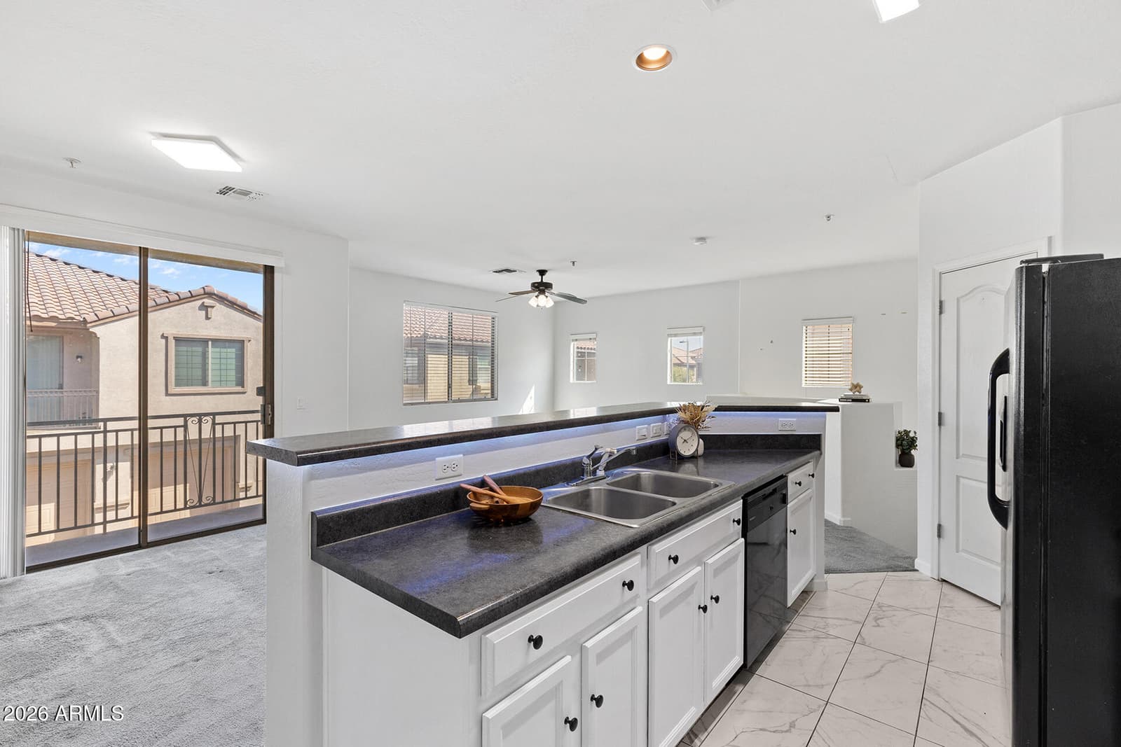8189 W GROOM CREEK Road, Phoenix, AZ 85043 — photo 18 of 36