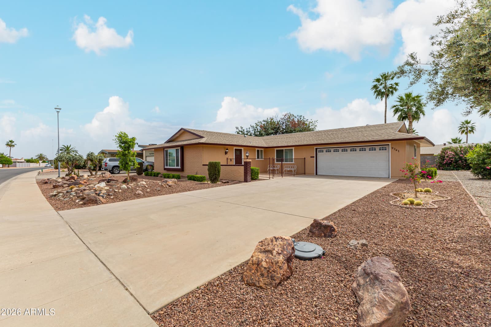 9341 W BRIARWOOD Circle N, Sun City, AZ 85351 — photo 5 of 42