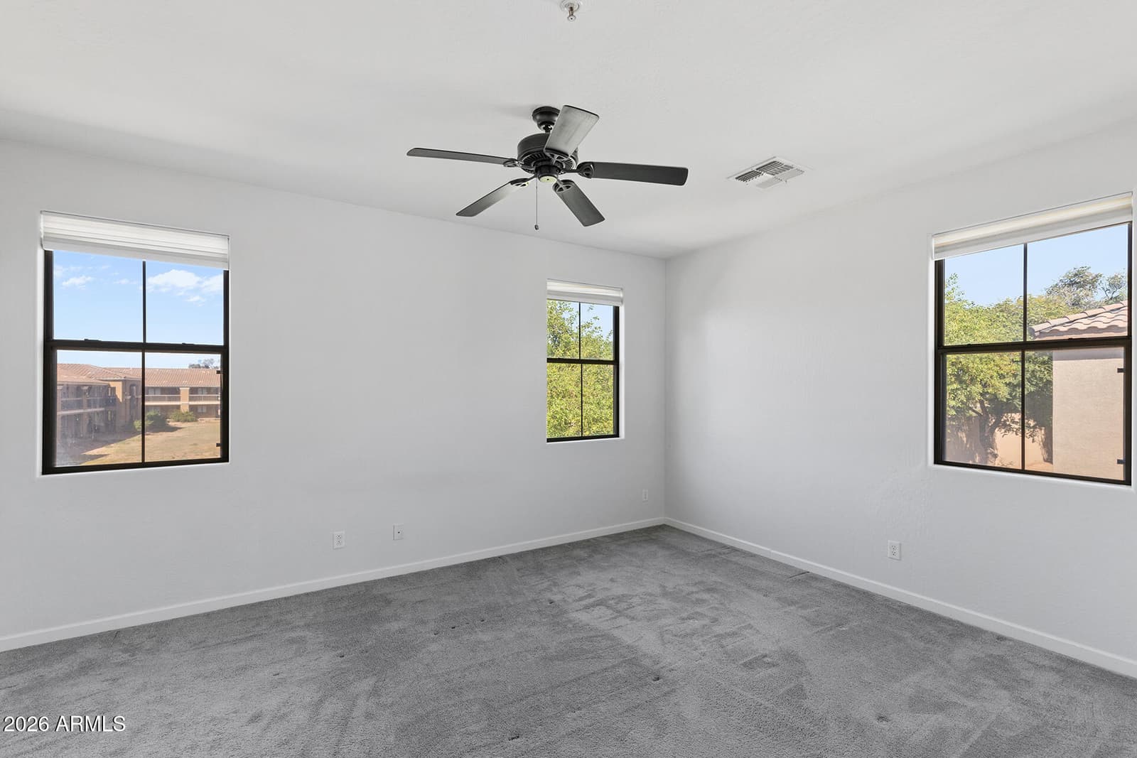 8189 W GROOM CREEK Road, Phoenix, AZ 85043 — photo 27 of 36