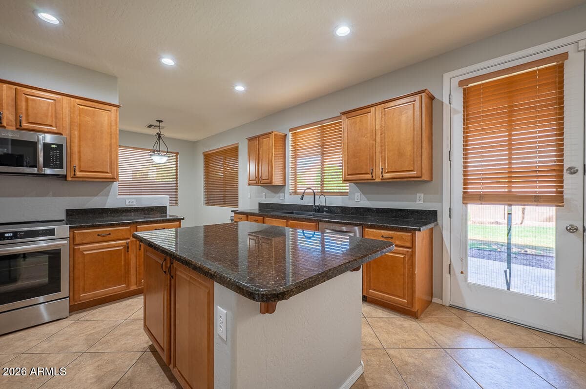 3328 E MERLOT Street, Gilbert, AZ 85298 — photo 12 of 48