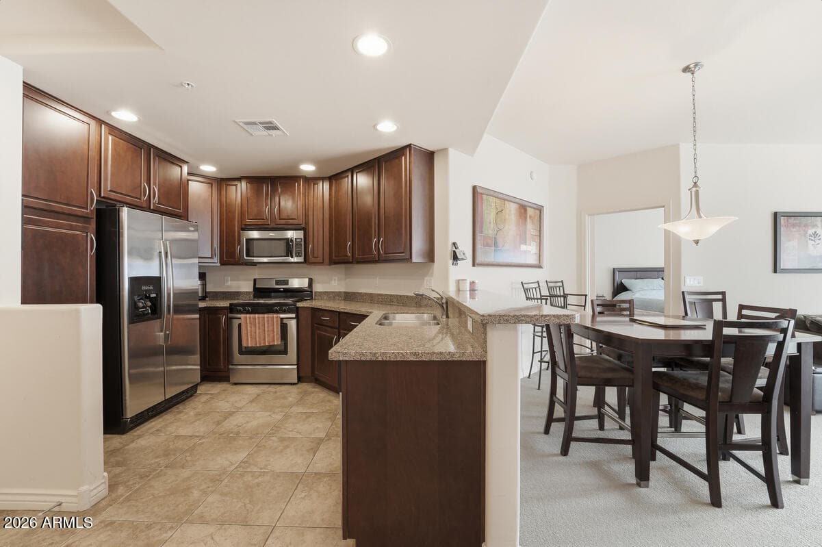 5350 E DEER VALLEY Drive 4401, Phoenix, AZ 85054 — photo 3 of 37