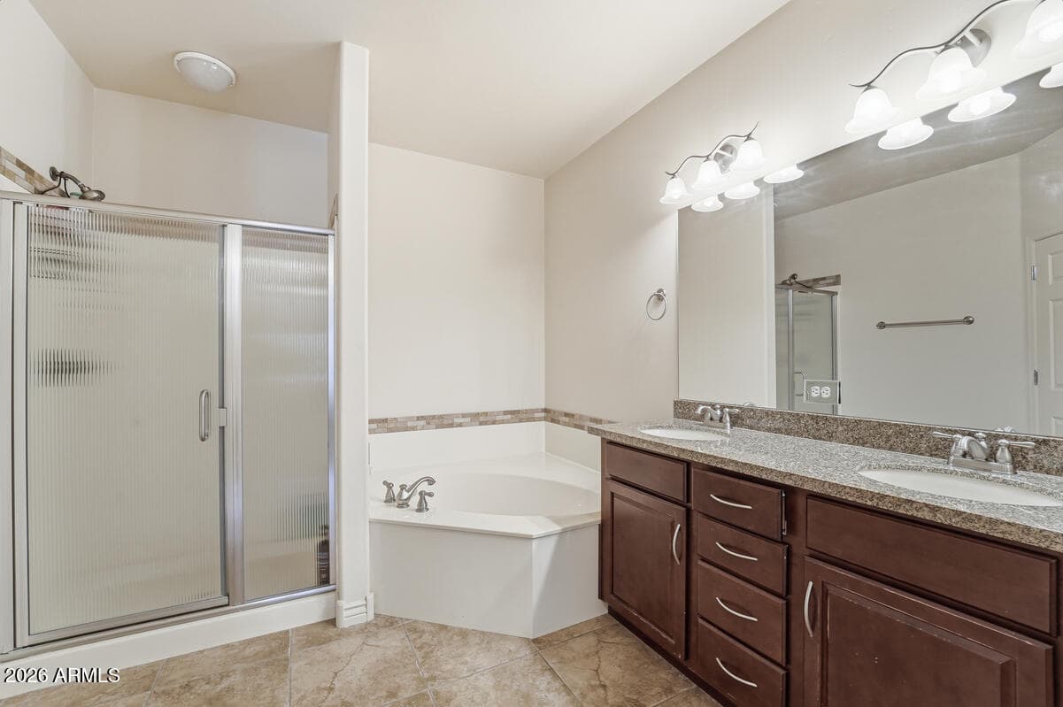 5350 E DEER VALLEY Drive 4401, Phoenix, AZ 85054 — photo 20 of 37