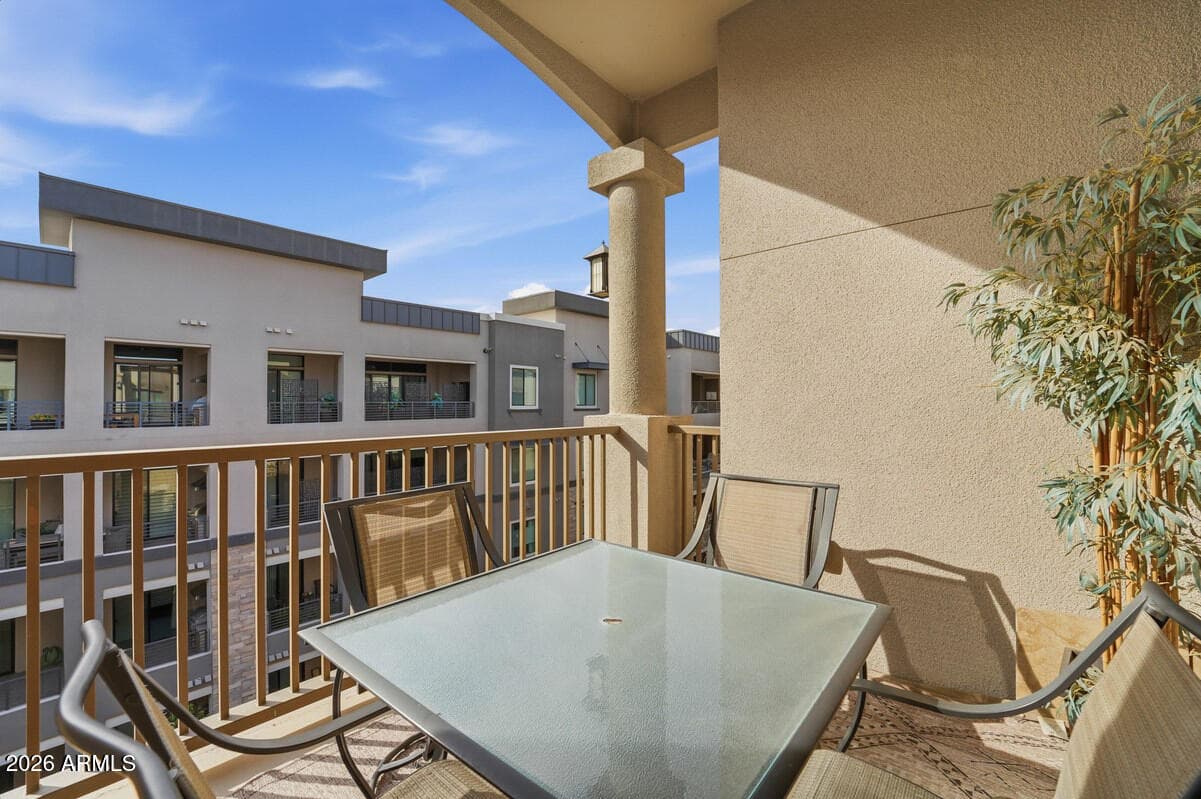 5350 E DEER VALLEY Drive 4401, Phoenix, AZ 85054 — photo 25 of 37