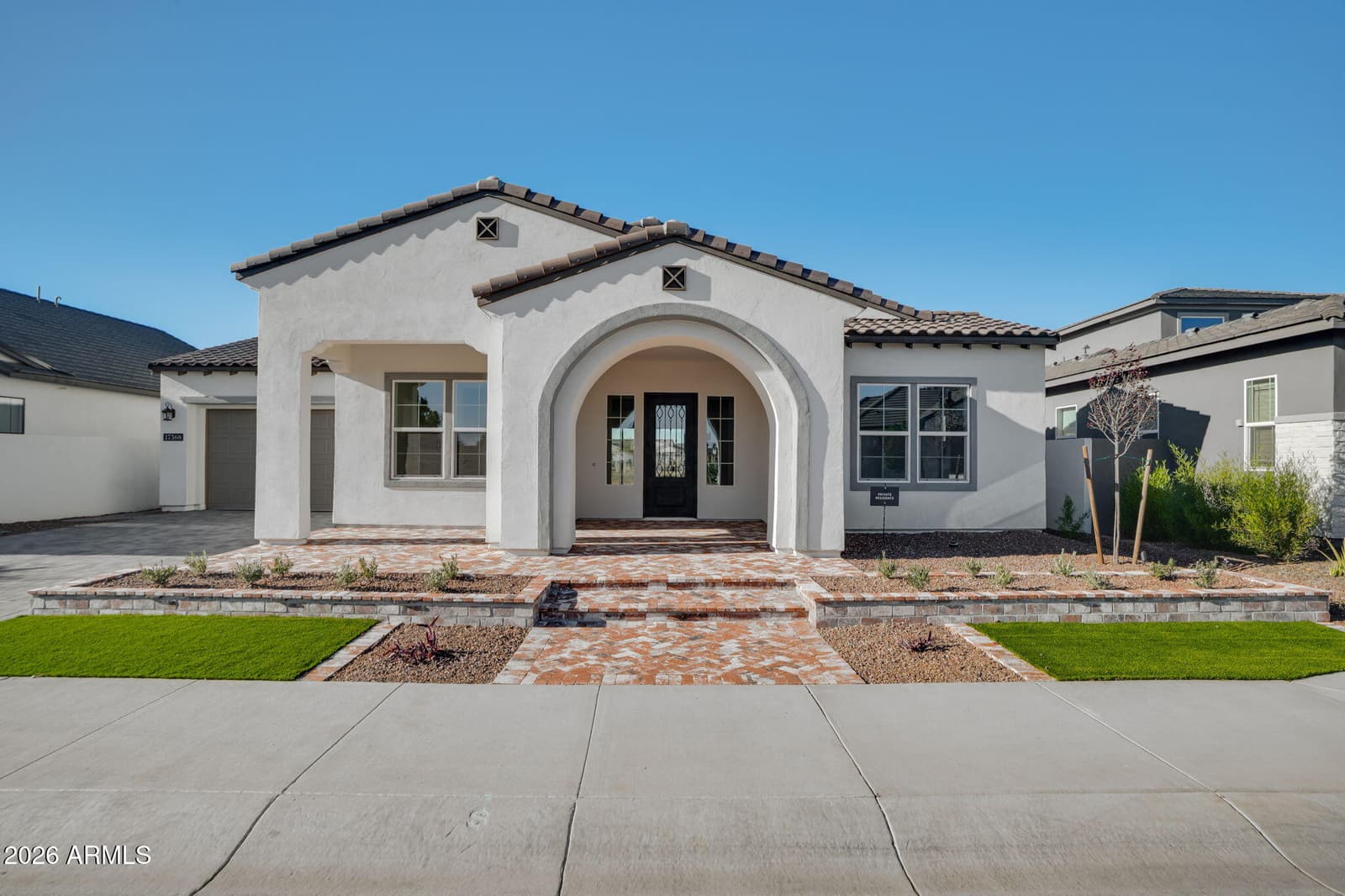 17568 W CRAWFORDSVILLE Drive, Surprise, AZ 85388 — photo 3 of 58
