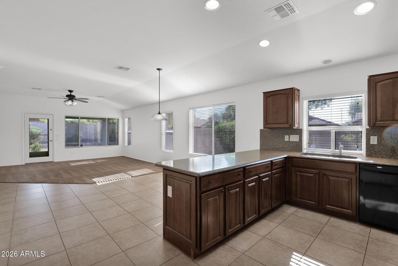 2730 E DRY WOOD Road, Phoenix, AZ 85024 — photo 4 of 33