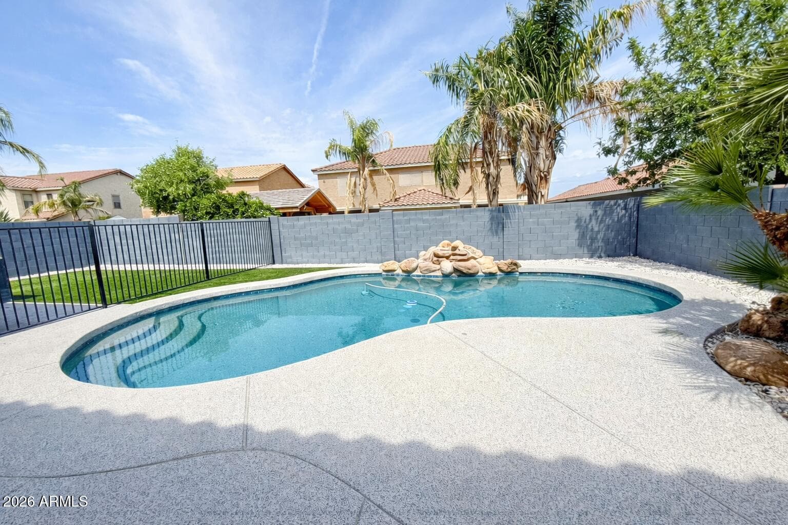 2812 W SUNSHINE BUTTE Drive, San Tan Valley, AZ 85144 — photo 30 of 40