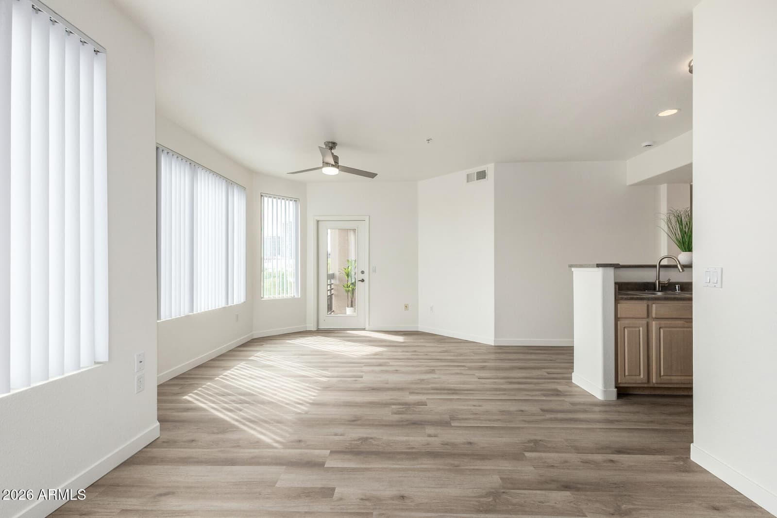 435 W RIO SALADO Parkway 305, Tempe, AZ 85281 — photo 4 of 55