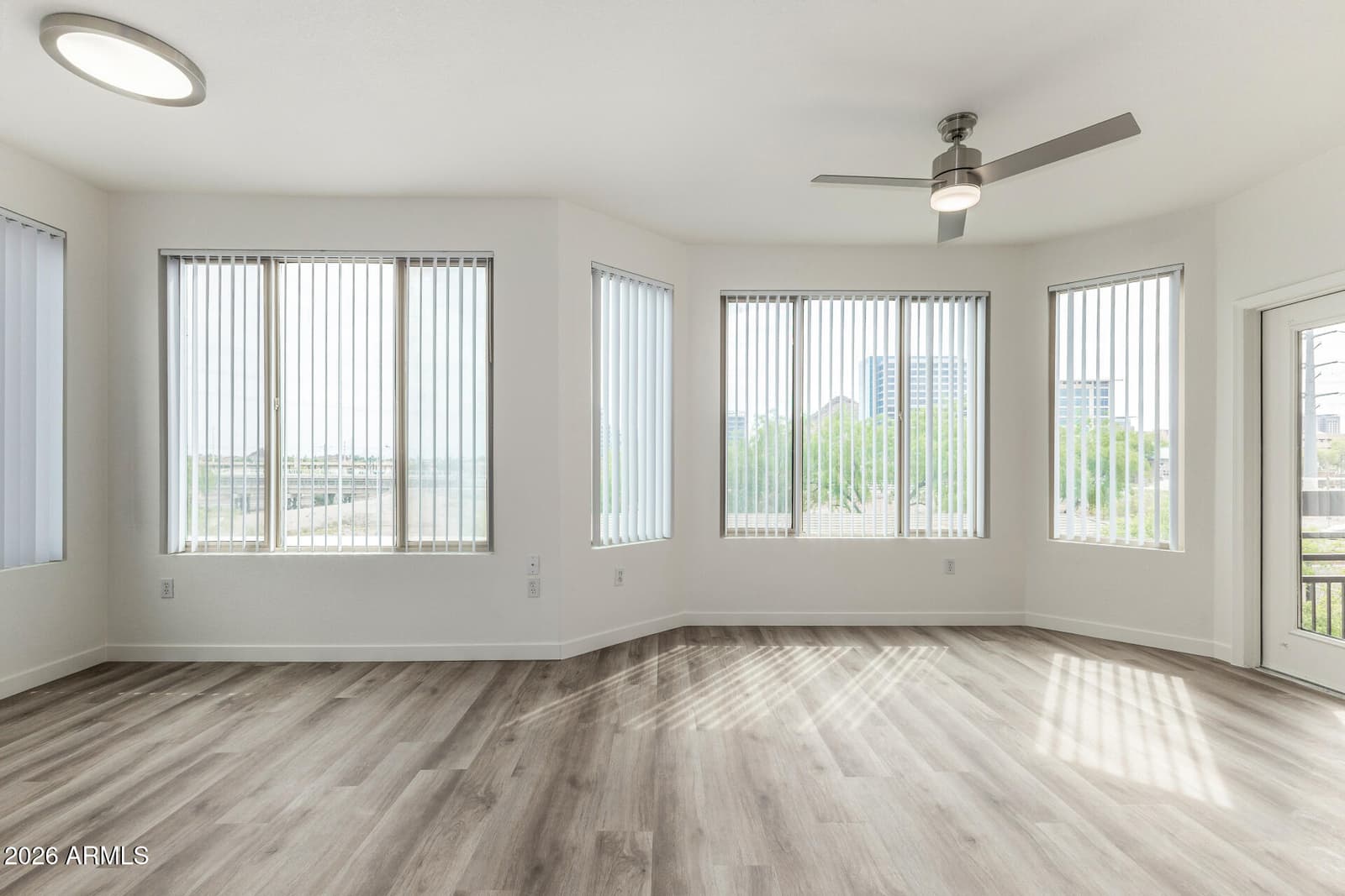 435 W RIO SALADO Parkway 305, Tempe, AZ 85281 — photo 20 of 55