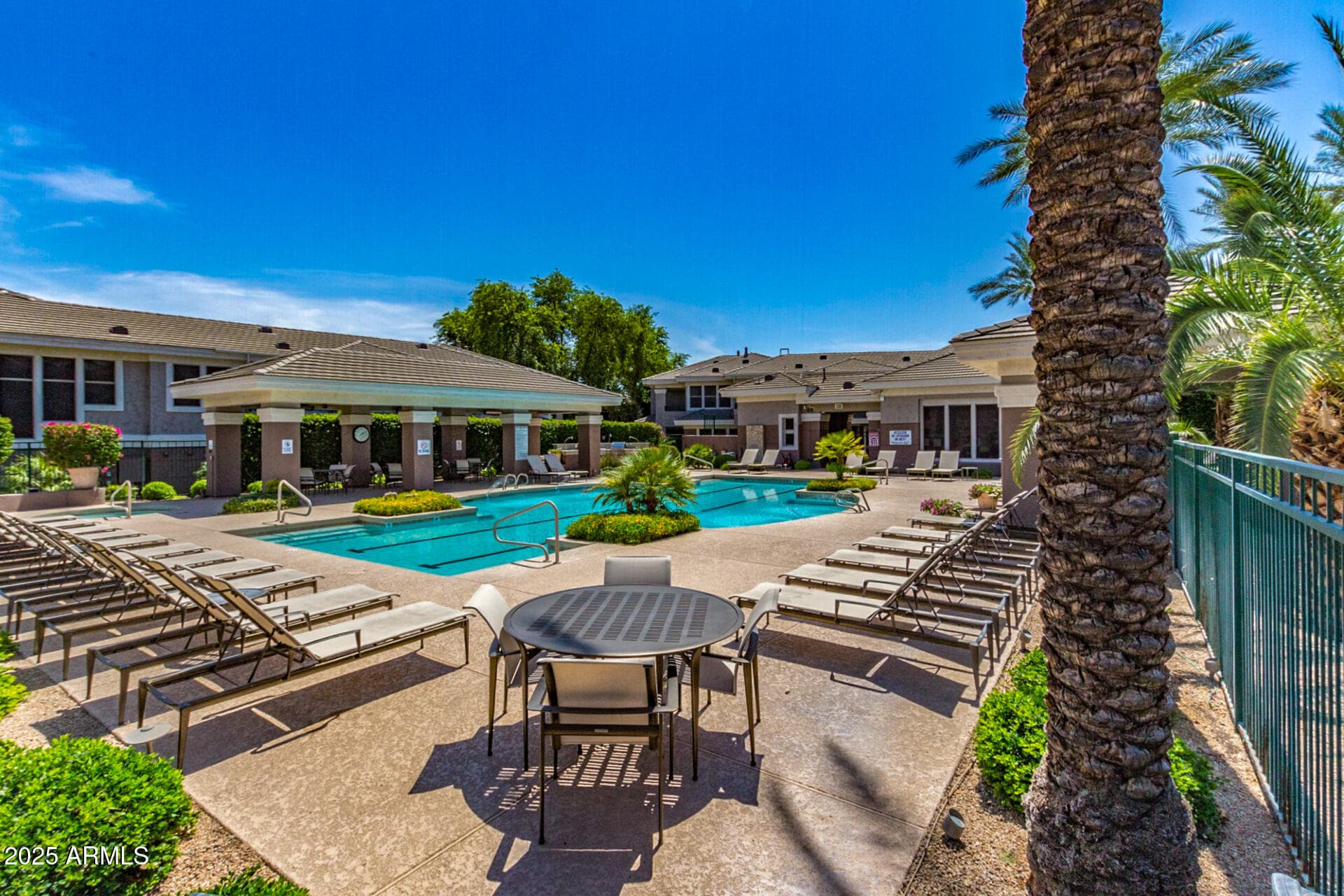 15221 N CLUBGATE Drive 1121, Scottsdale, AZ 85254 — photo 35 of 39