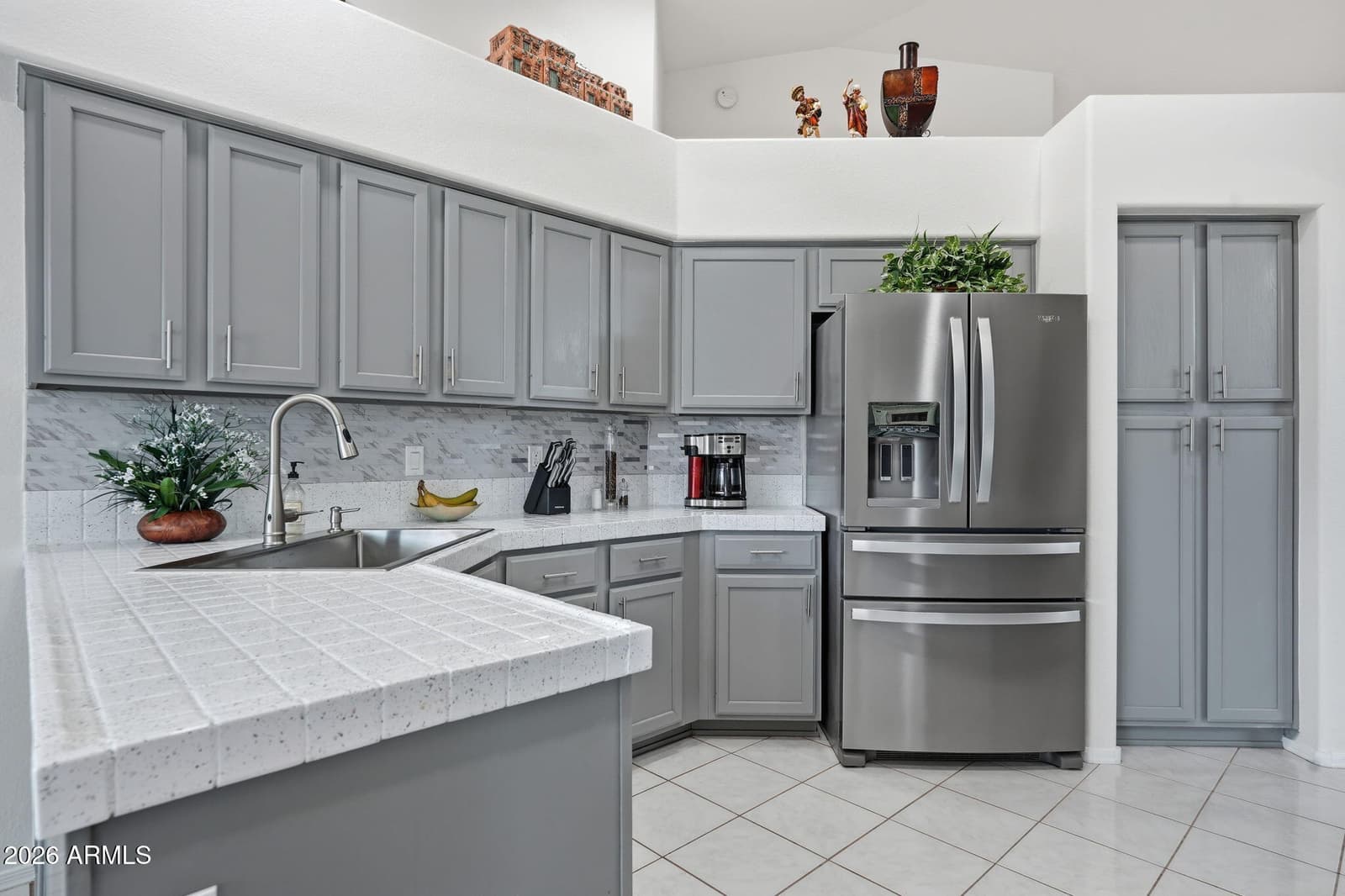 5482 S PYRITE Circle, Gold Canyon, AZ 85118 — photo 14 of 44