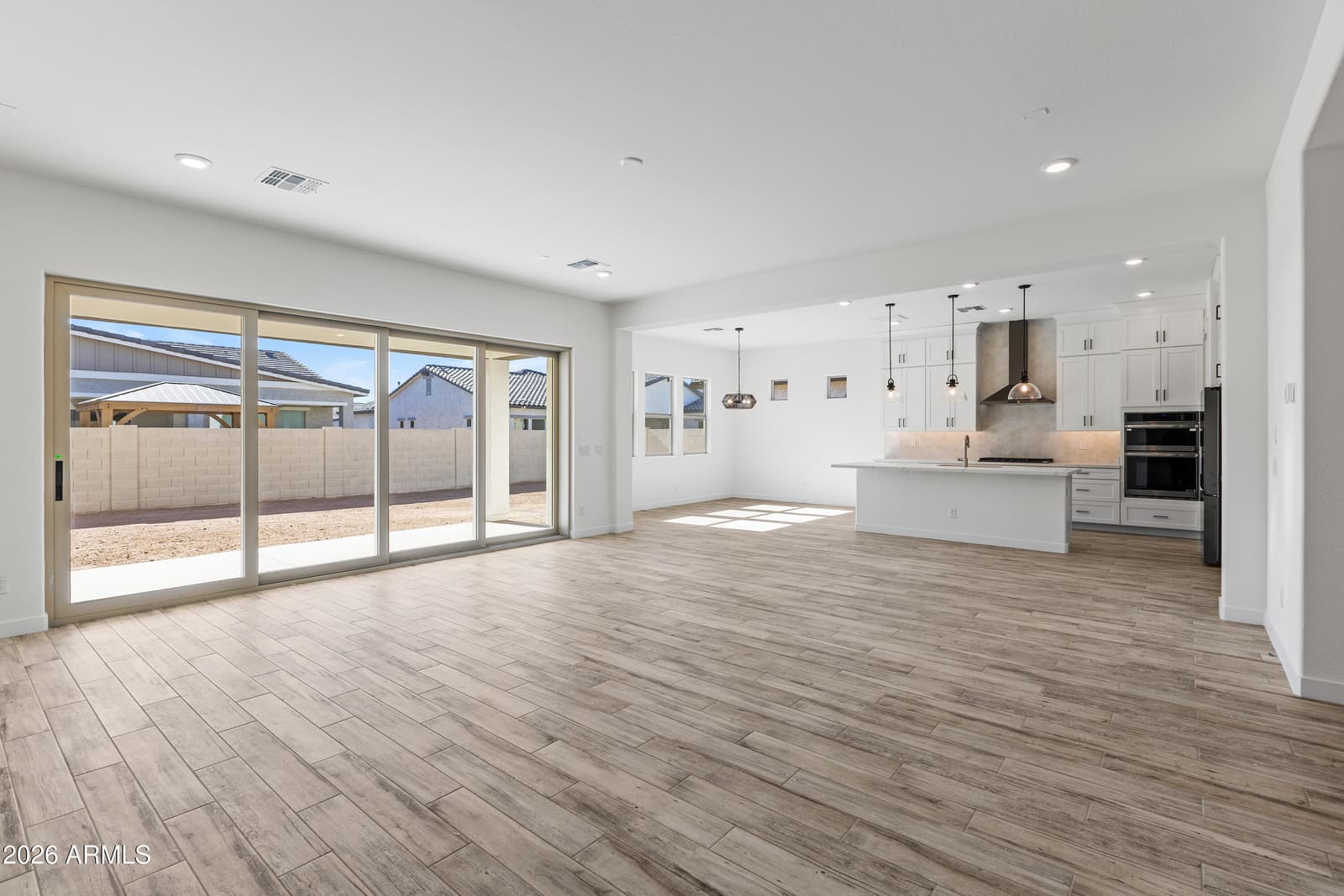 7561 W EVANS Drive, Peoria, AZ 85381 — photo 3 of 26