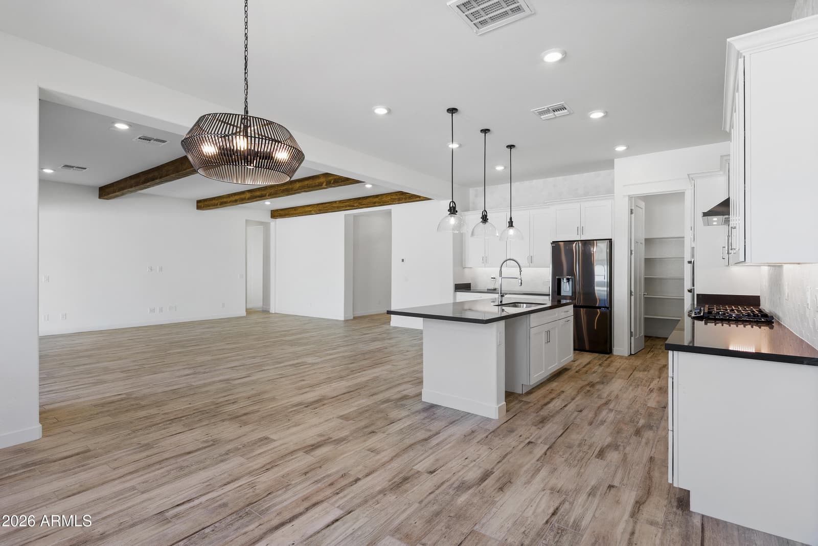 7576 W EVANS Drive, Peoria, AZ 85381 — photo 5 of 26