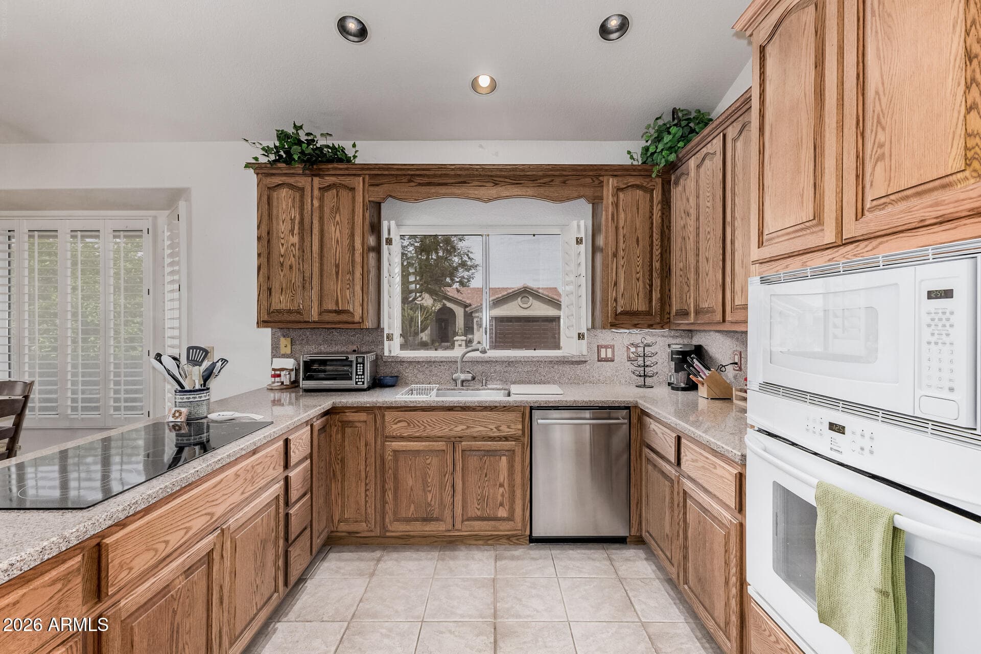 24622 S STONEY PATH Drive, Sun Lakes, AZ 85248 — photo 16 of 38