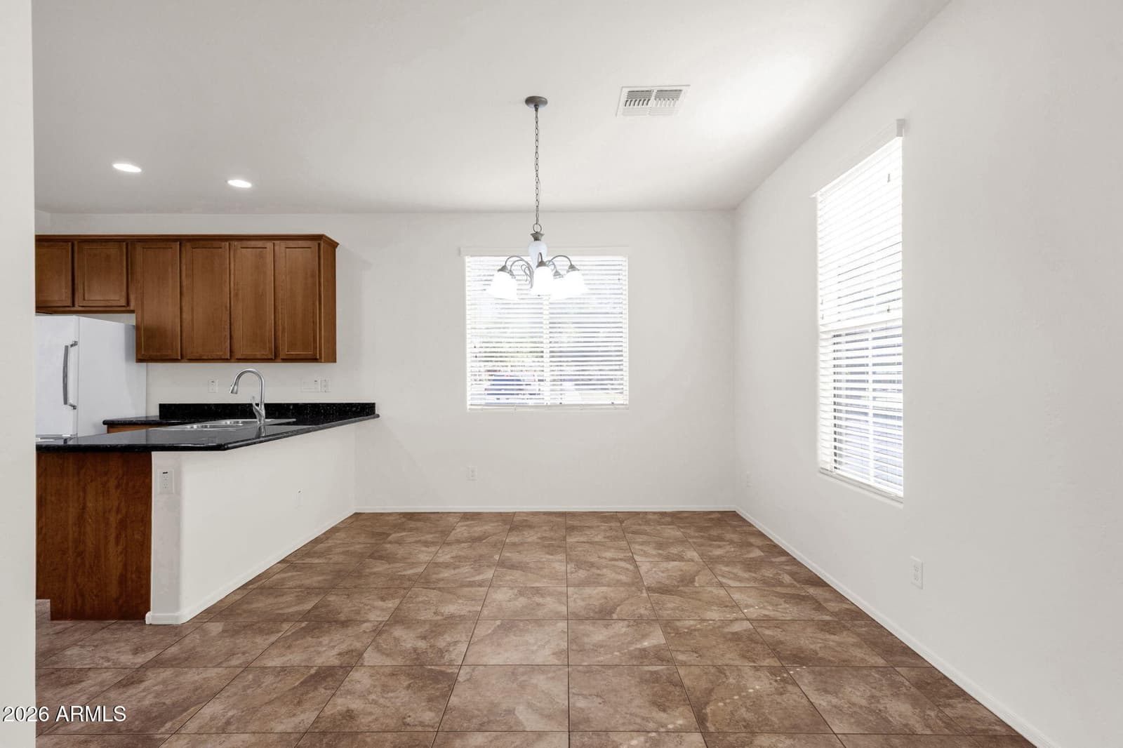 4226 E TULSA Street, Gilbert, AZ 85295 — photo 8 of 28