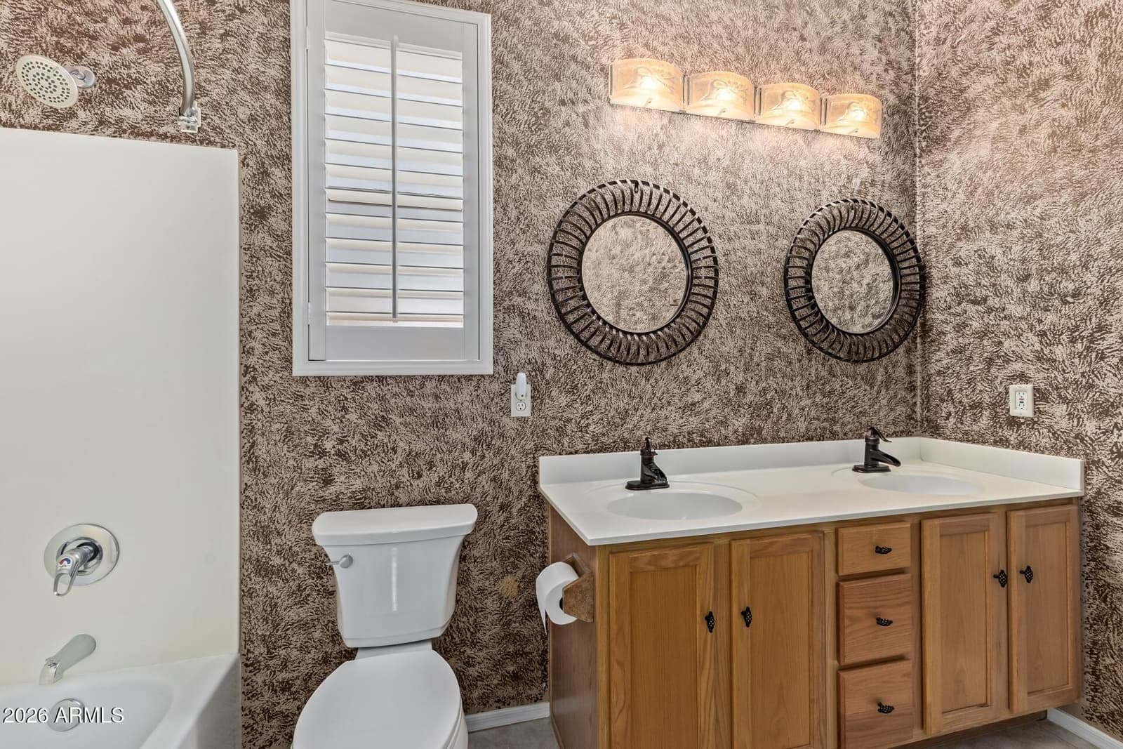 4370 E SUNDANCE Court E, Gilbert, AZ 85297 — photo 32 of 46