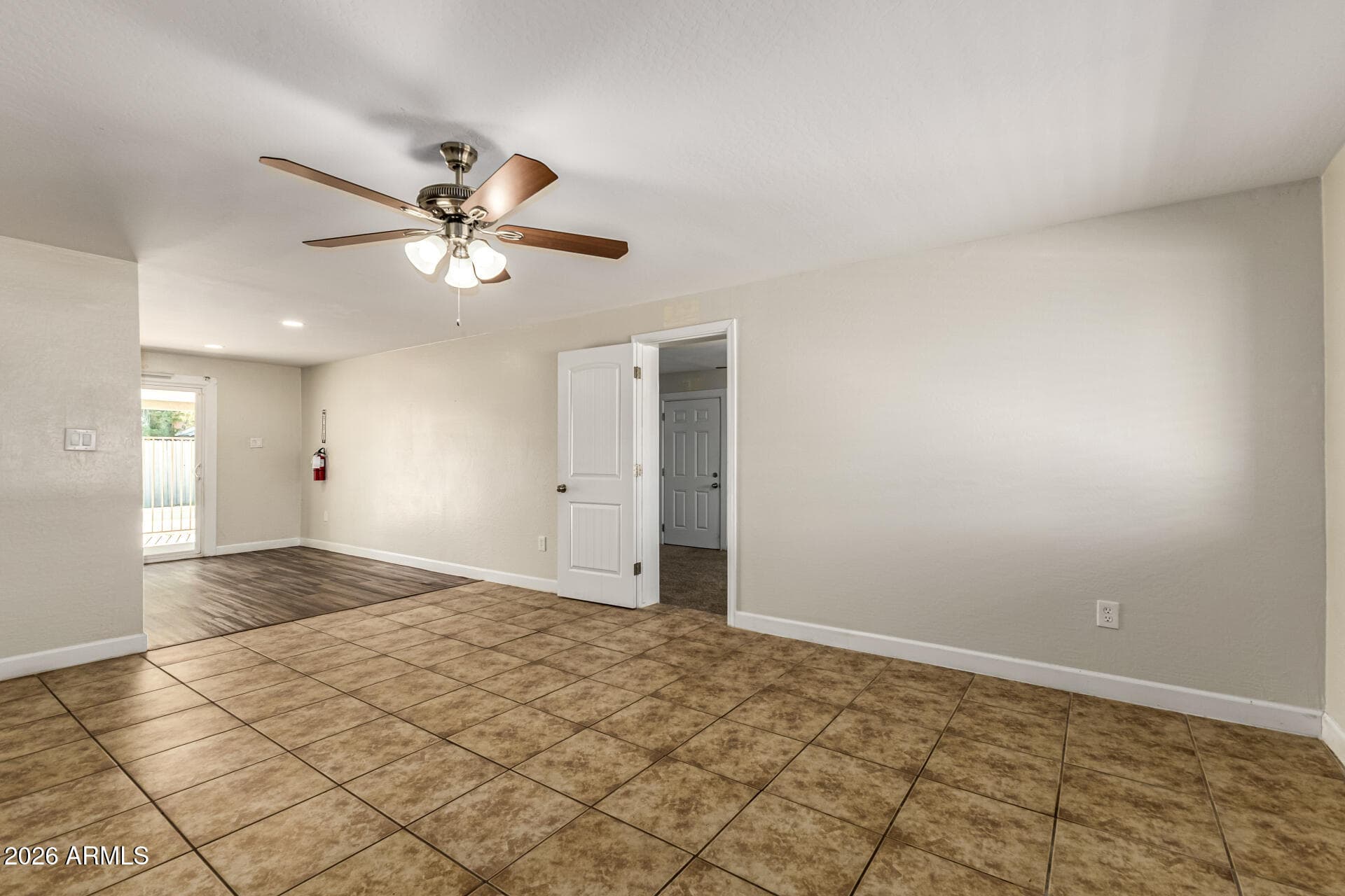 7339 W MONTECITO Avenue, Phoenix, AZ 85033 — photo 5 of 25