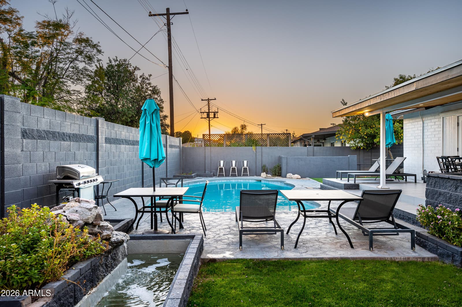 8059 E CAMBRIDGE Avenue, Scottsdale, AZ 85257 — photo 4 of 33