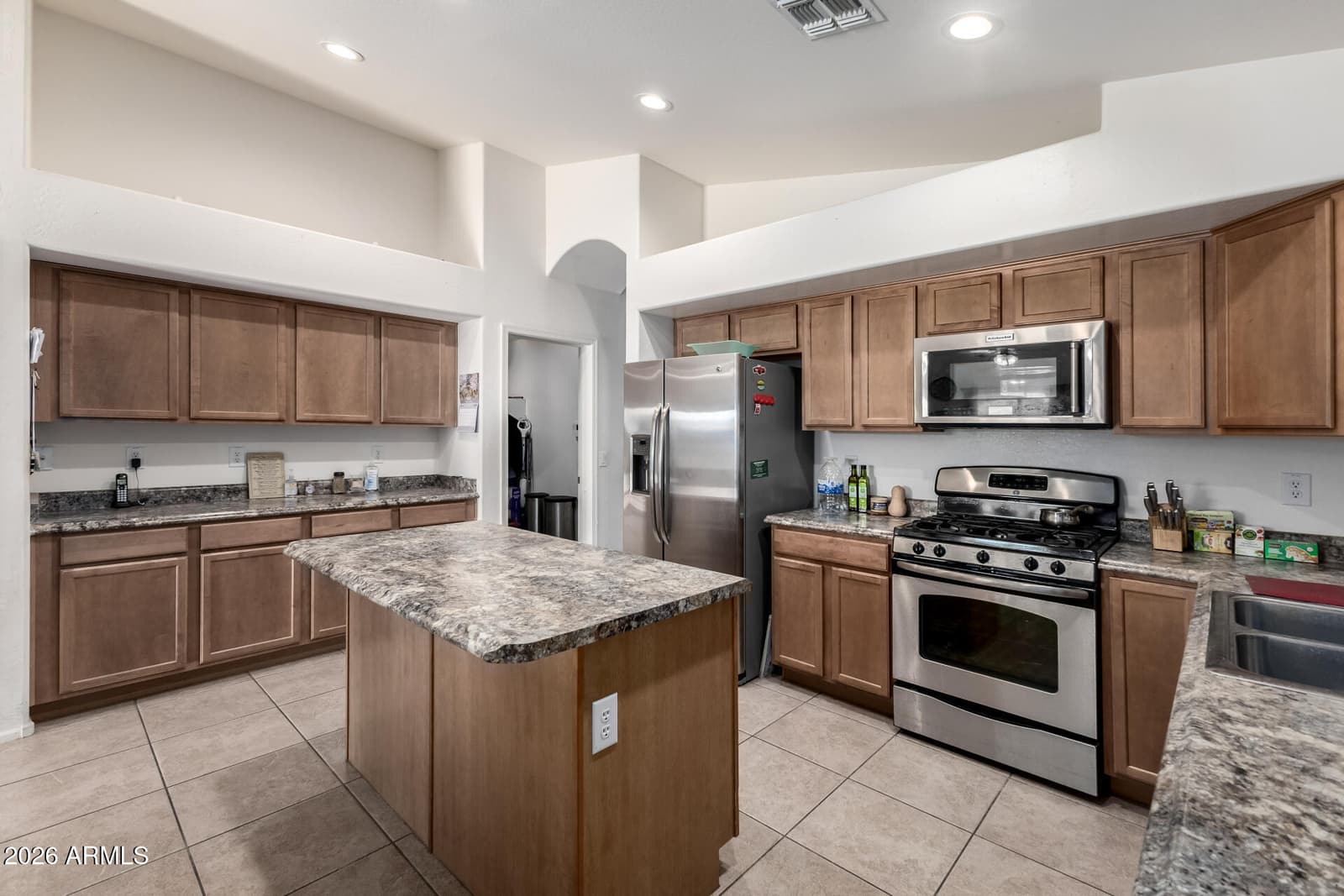 20790 N LAUREN Road, Maricopa, AZ 85138 — photo 8 of 25