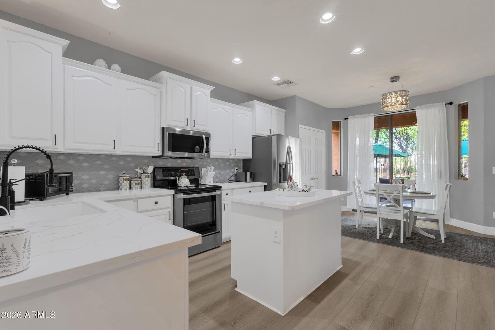 4253 S SOBOBA Street, Gilbert, AZ 85297 — photo 12 of 75
