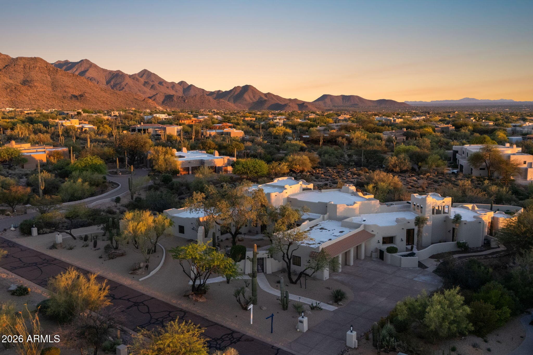 9335 E VIA MONTOYA Drive, Scottsdale, AZ 85255 — photo 4 of 58